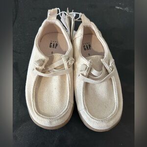 GAP Cream Baby Shoes